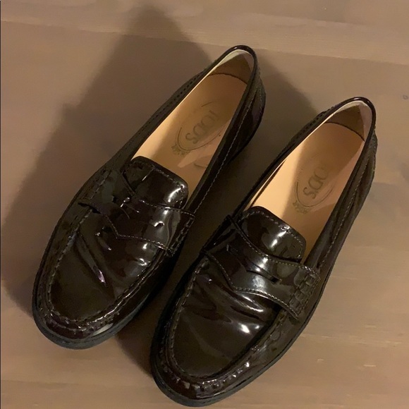 Tod’s Brown Patent Leather Driving Shoes - Women’s Size 38.5 - Picture 4 of 10